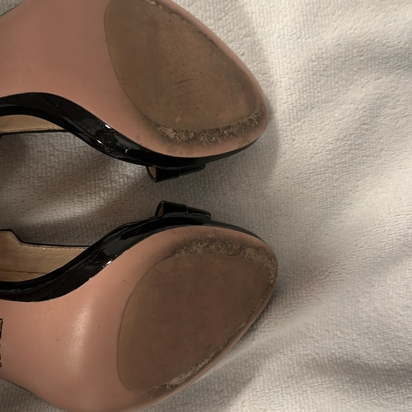 Prada- Made in Italy Taffetas Vogue Black. Heels - Picture 9 of 13